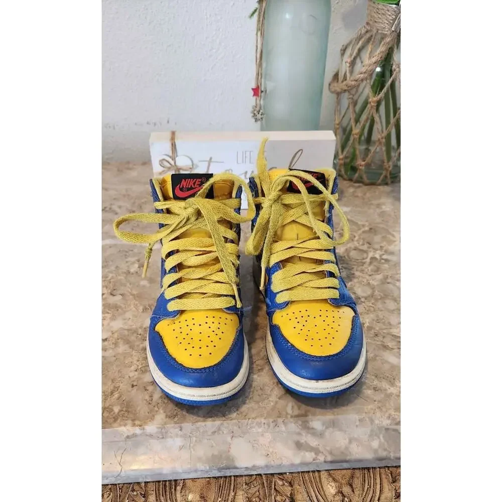 Nike Air Jordan 1 Retro High 'Reverse Laney' 11.5c